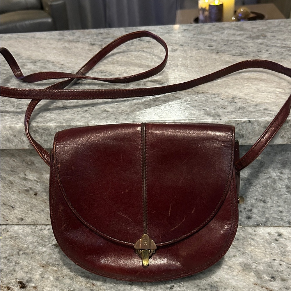 Vintage Etienne Aigner burgundy saddle bag
